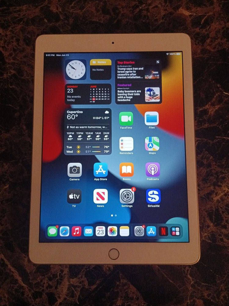 iPad 5th Gen 32gb IOS 16.7.11 White 9.7"