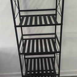 5 tier metal shelf / storage