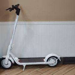 9 bot scooter with charger