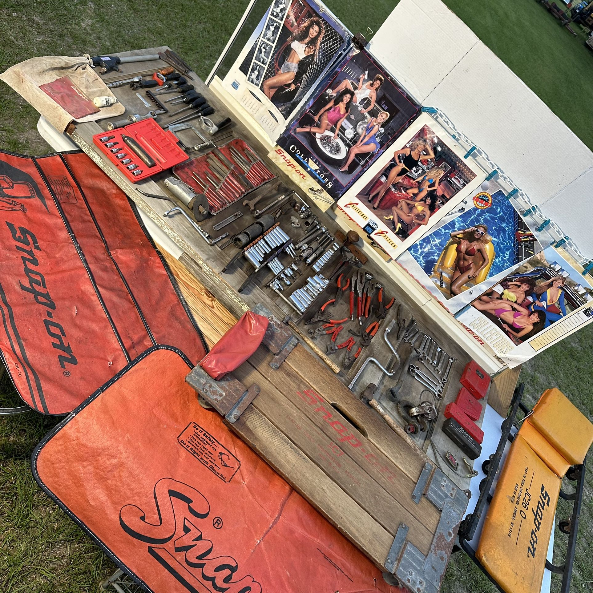 HUGE Snap-On Mechanic Lot – 200+ pcs Tools • Creeper • Rolling Seat • Calendars – $900