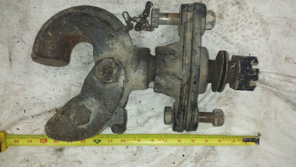 PINTLE HITCH - SWIVEL TYPE