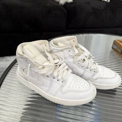 Jordan 1 Mid Triple White