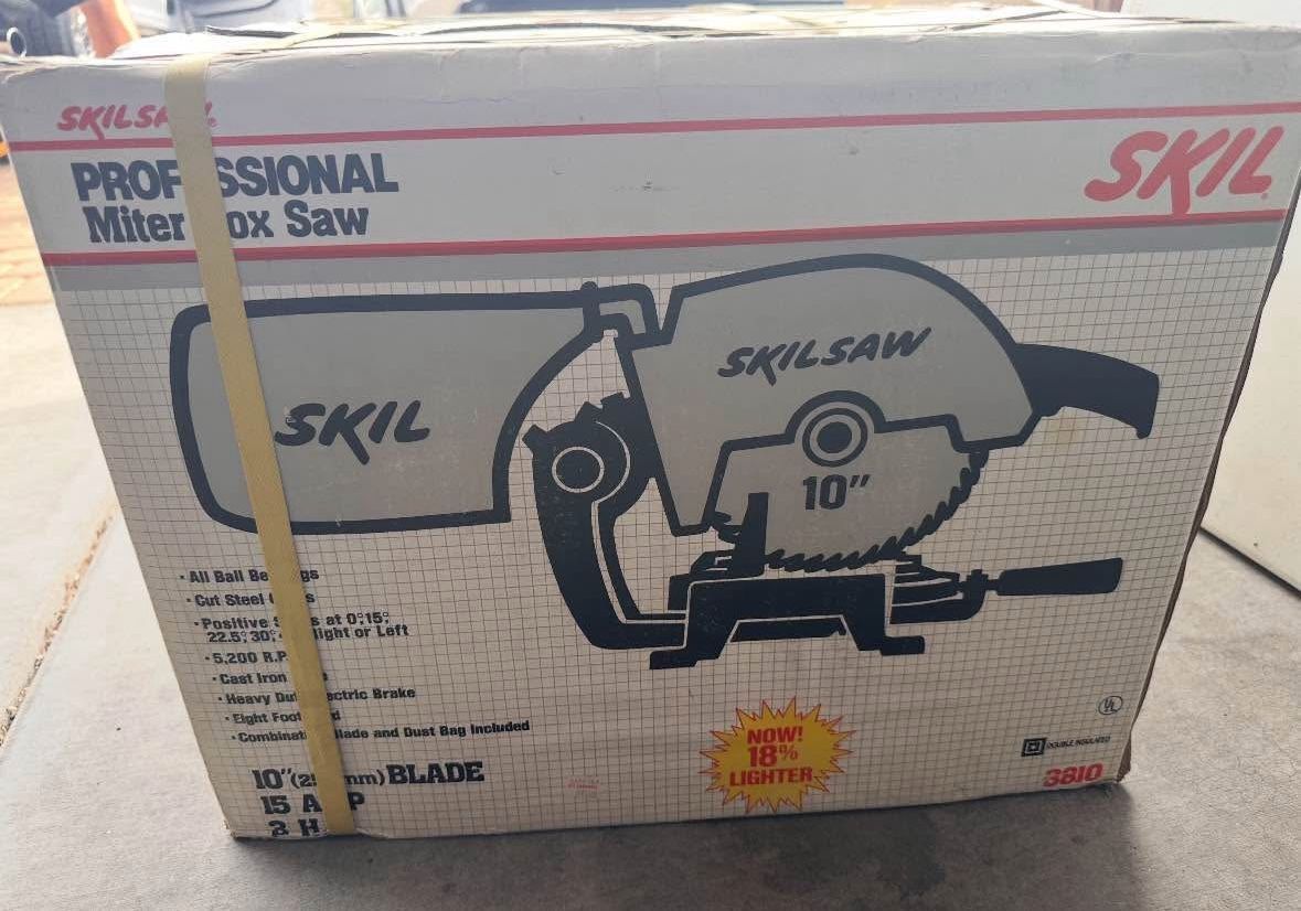 New: Skilsaw miter saw 10” blade