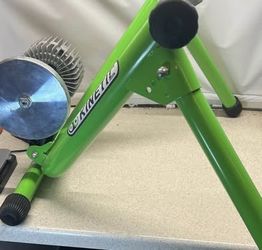 Kinetic Fluid Bike Trainer