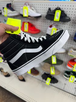VANS SK8-HI BLACK WHITE SNEAKERS SIZE 5 USED