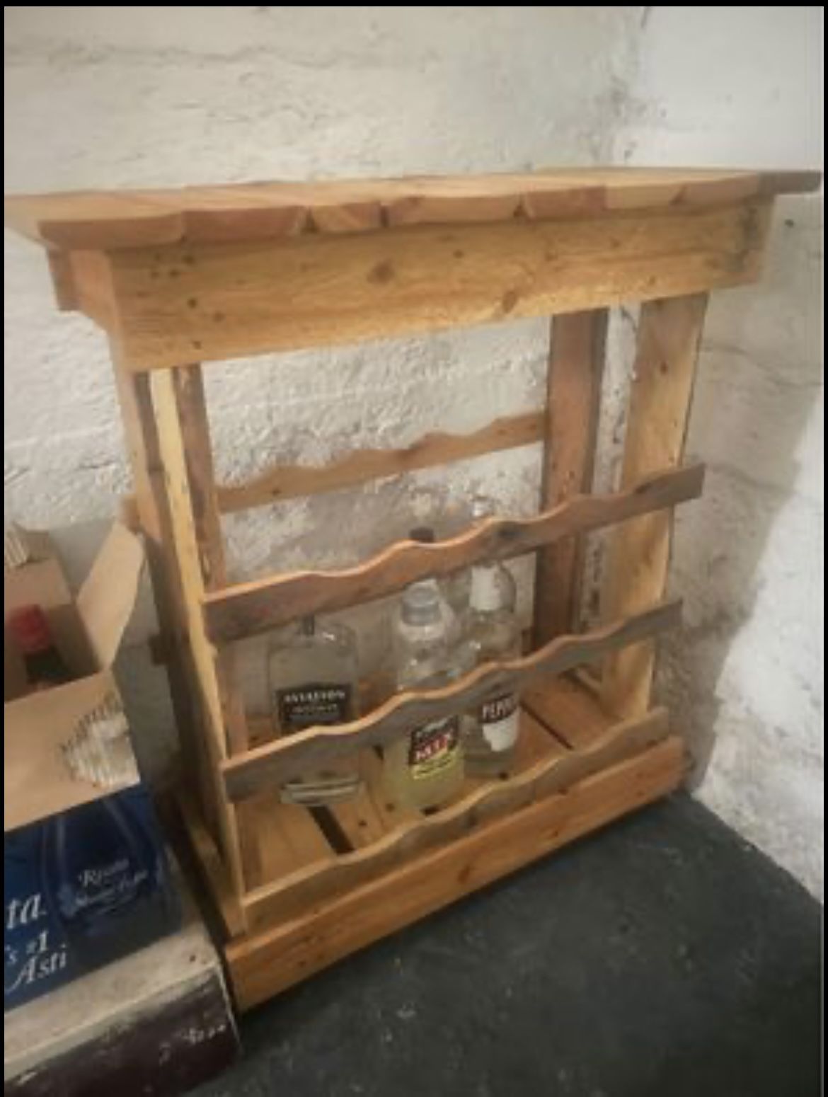Bar/ Wine Rack