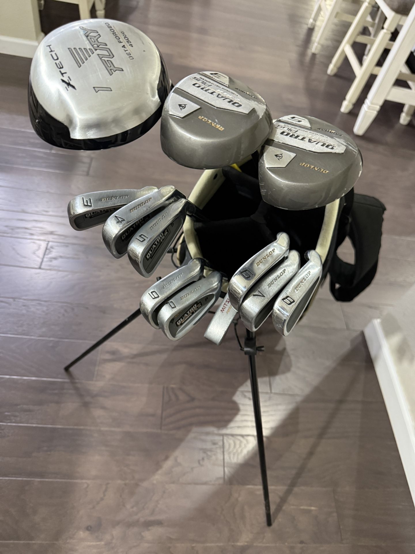 GOLF SET Driver Dunlap 3 & 5 Fairway Woods 3-PW Irons Putter Bag Balls