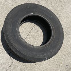 1 Only - 245/75r17 Michelin Tire Good 80% Treads!