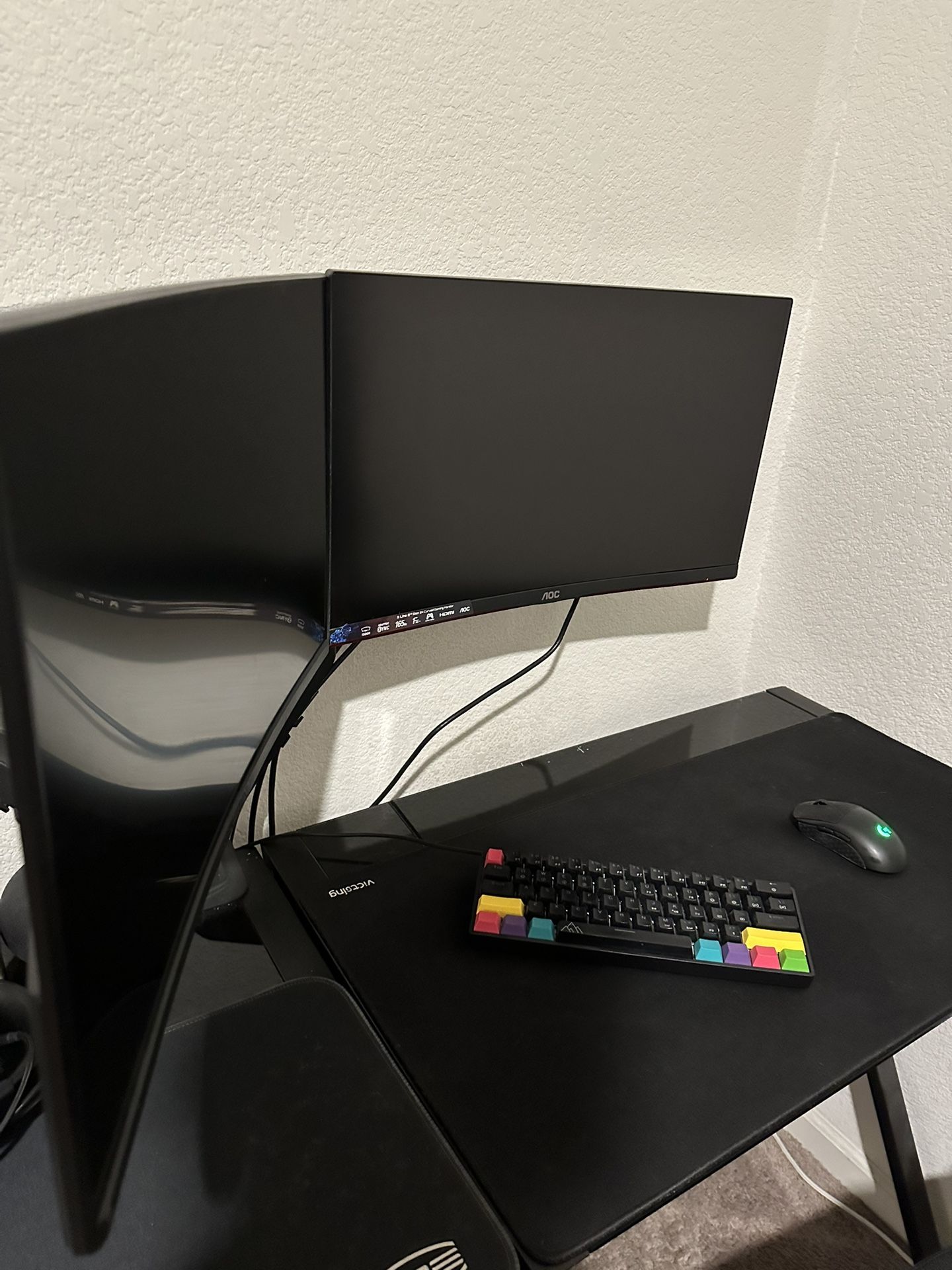 Dual Monitor 60% Keyboard G Pro Wireless Mouse