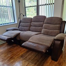 Comfy Reclining Couch Sofa 