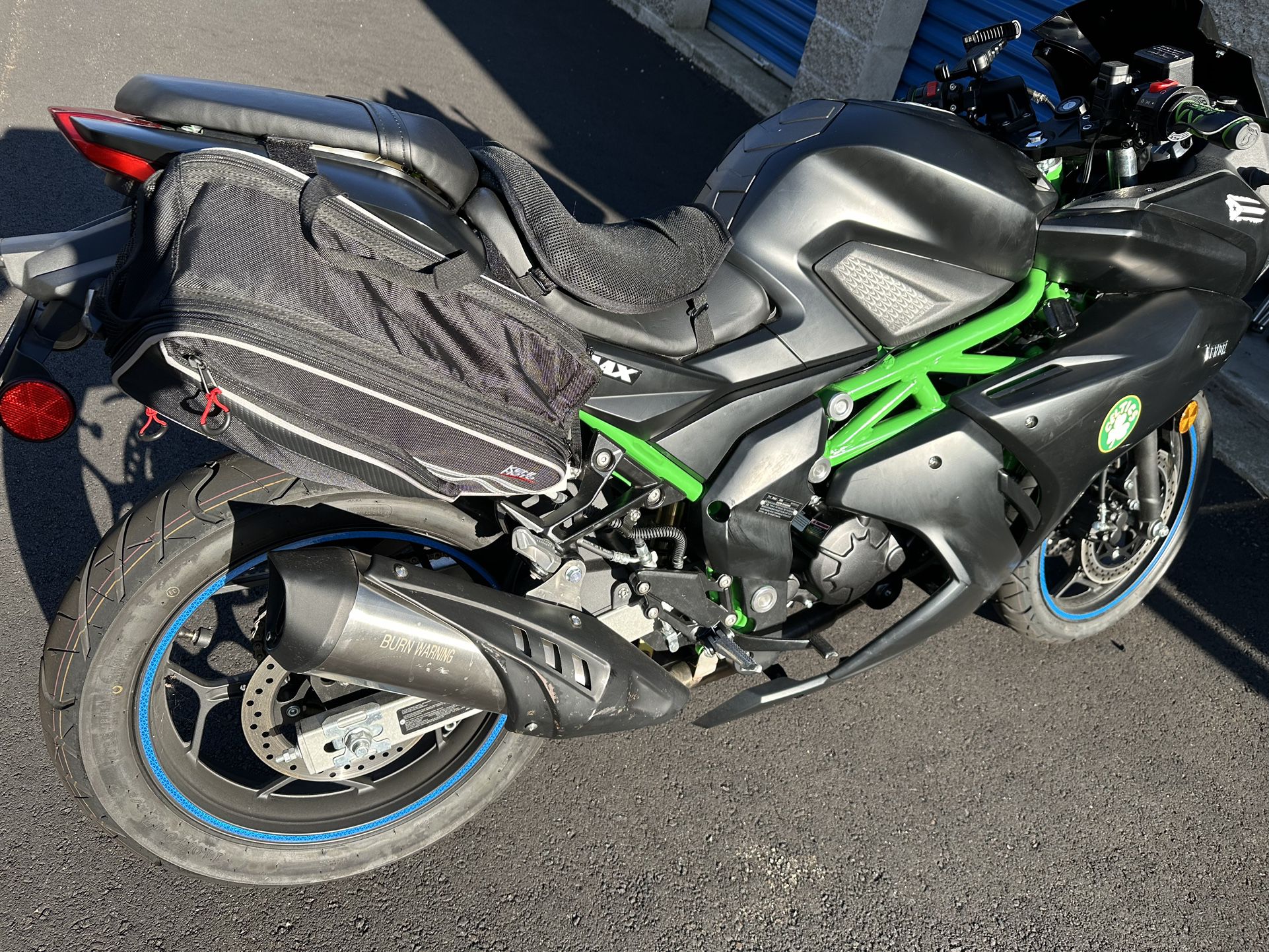 Venom X22R Sport Motorcycle 