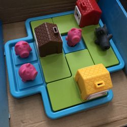 $5 Three Little Pigs Piggies Game Puzzle Smart Logic 3 + Toddler Family
