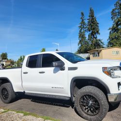 2020 GMC Sierra