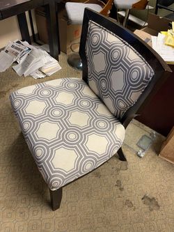Accent chair