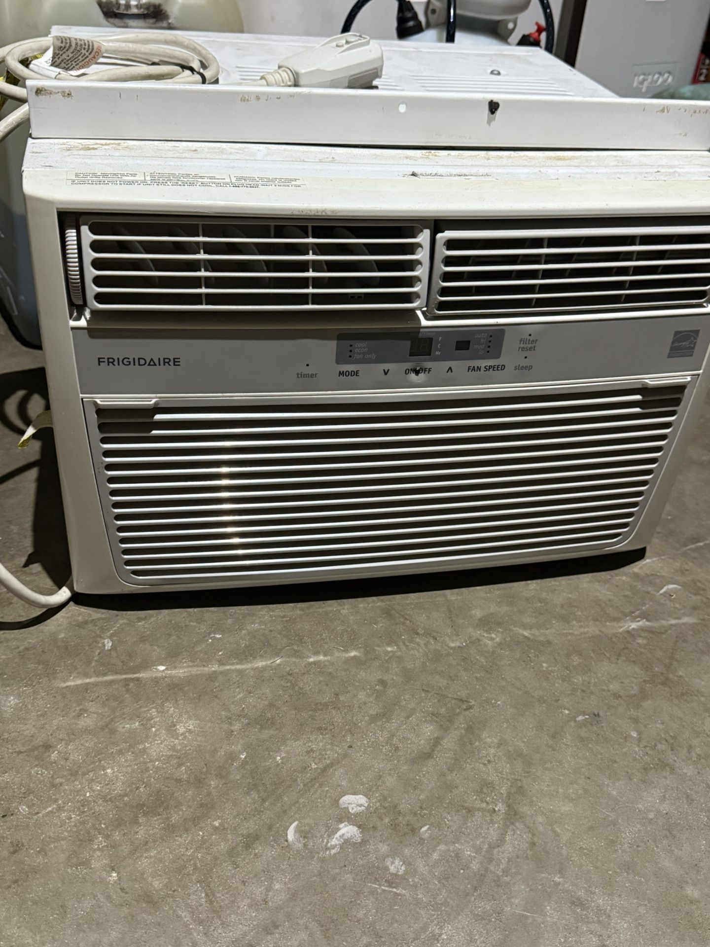 AC Window Unit