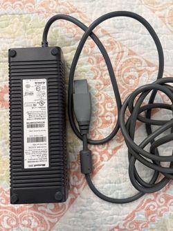 Xbox 360 Power Adapter