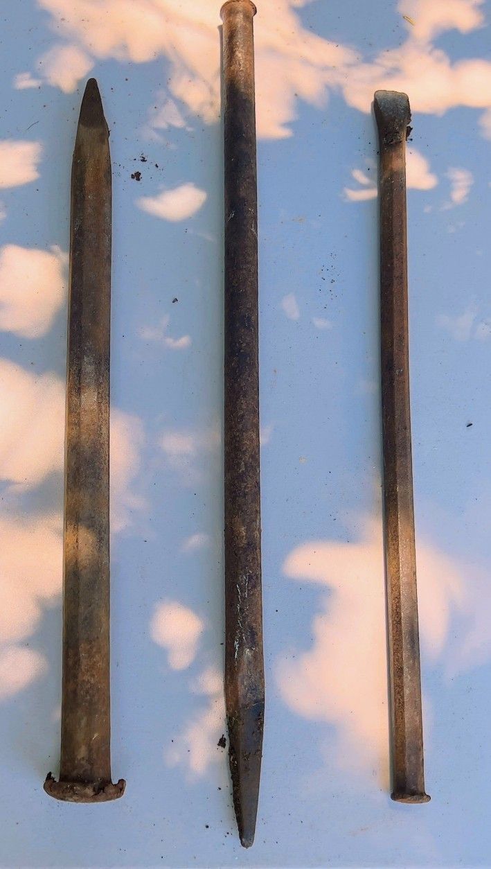 RARE OLD VINTAGE HAND FORGED UNIQUE RUSTIC IRON BIG NAIL SET OF 3 - COLLECTIBLE