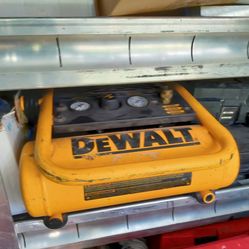 DeWalt Air compressor 