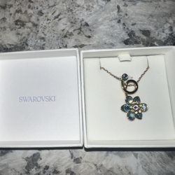 Swarovski Flower Pendant Necklace