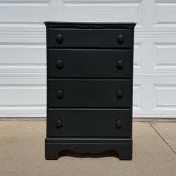 4 Drawer Solid Maple Wood Dresser / Color: Grey