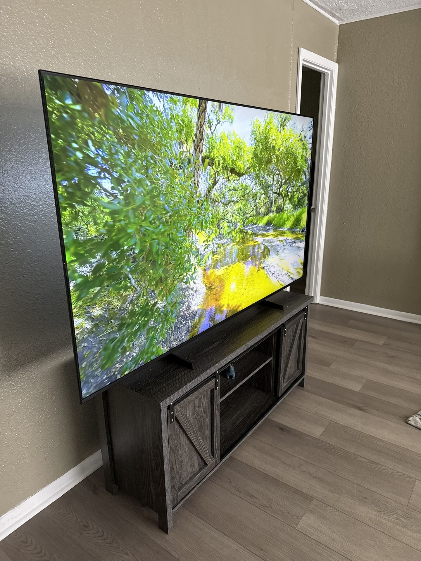 Samsung 70inch UHD