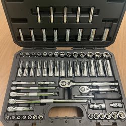 Matco Tools Silver Eagle 65 Piece 1/4" & 3/8" Drive Metric Silver Eagle Master Socket Set
