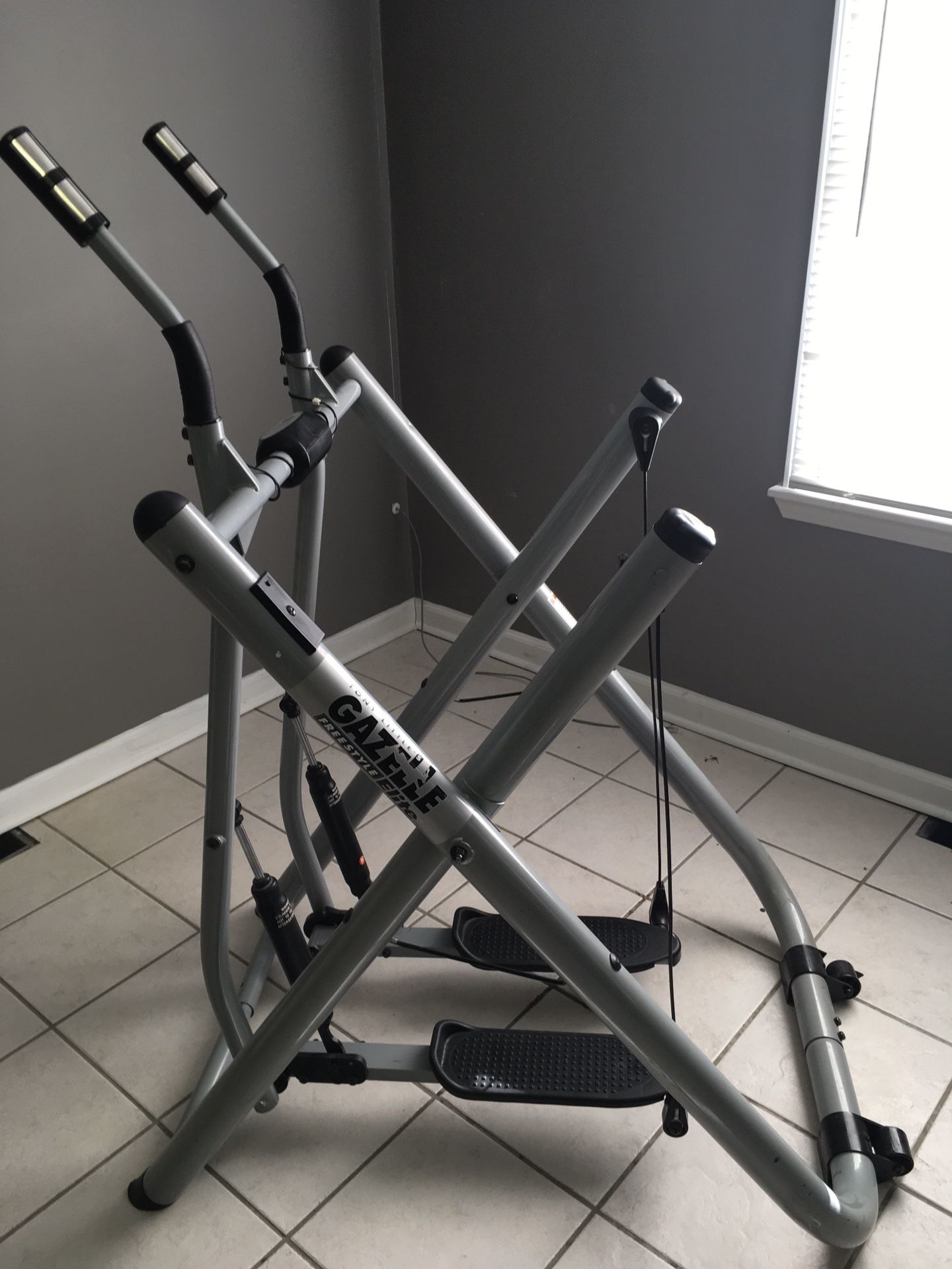 ** Tony Little GAZELLE Freestyle Elite ** Workout Machine