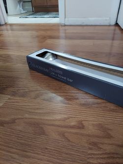 New Glacier Bay Builders 24" Towel Bar