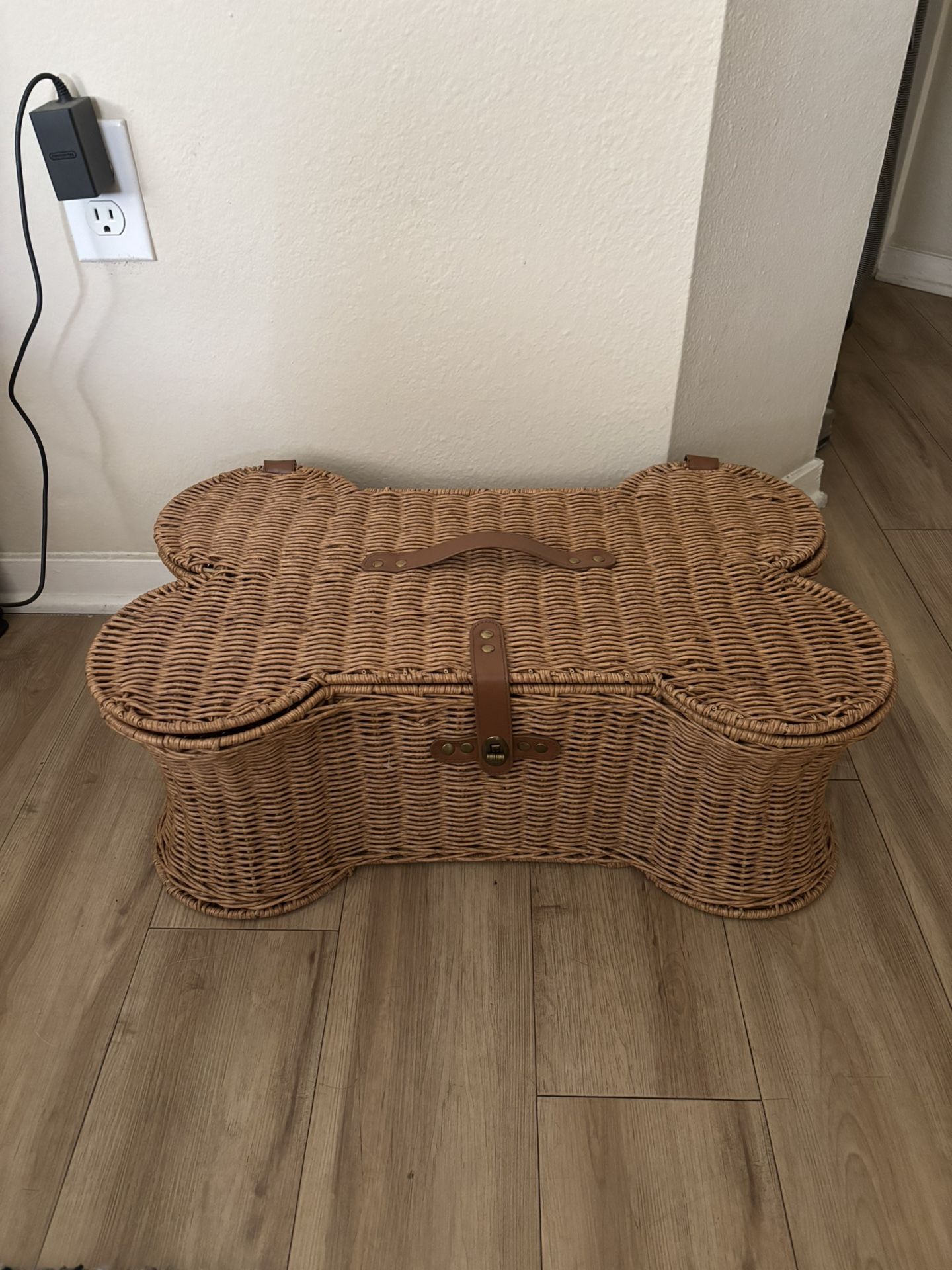 Storage Chest For Dog Toys, Like New