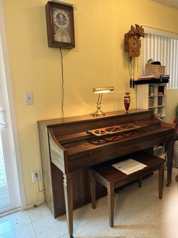 Schafer & Sons Upright Piano