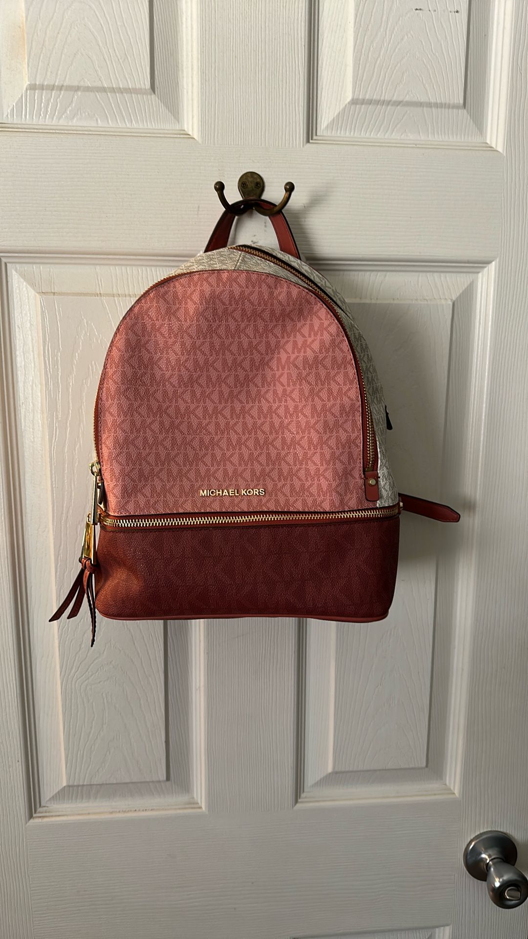 MICHAEL KORS BACK PACK