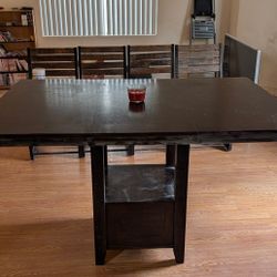 Dinning Room Table And Four Chairs