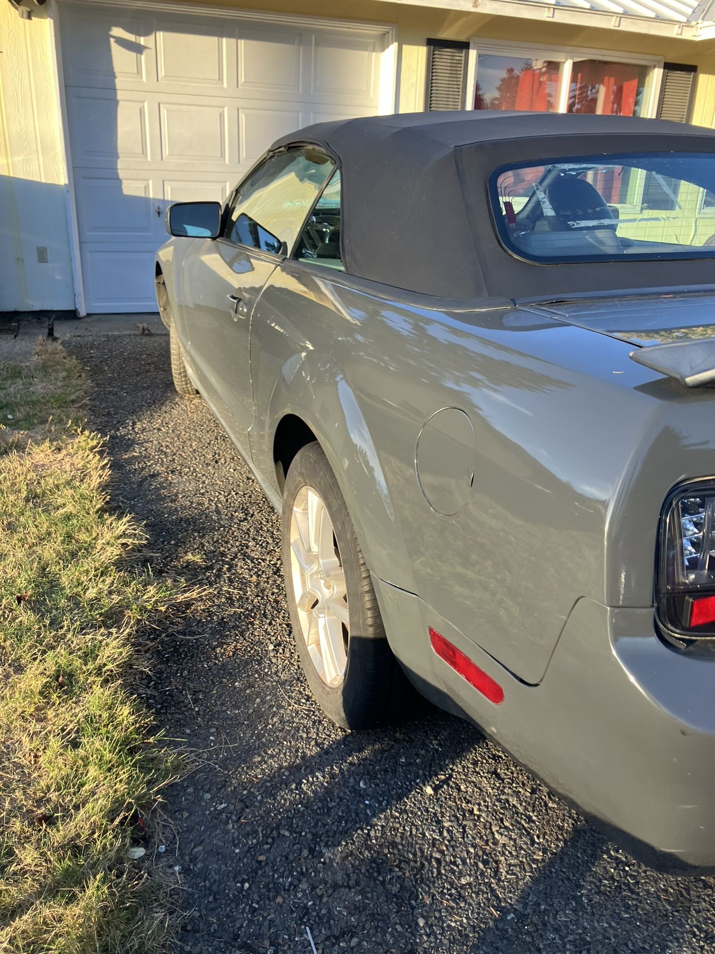 Used Drop Top 05 Ford Mustang 