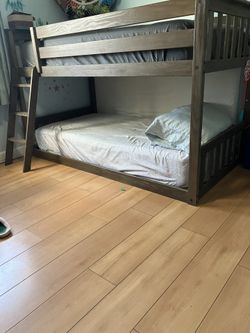 Max & Lilly Twin Kids Low Bunk Bed Solid Wood (West Kendall, Tamiami airport)