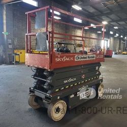 FOR SALE: 2016 Skyjack SJIII3226 26' Scissor Lift Electric | ~370 Hours | $6,999 + Tax (OBO)