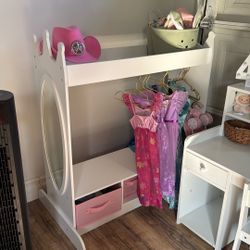Dress Up Rack 