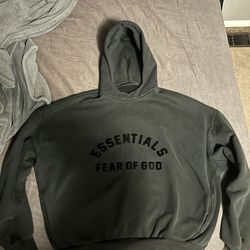 Men’s Black Fear Of Gods Essentials Hoodie (Large)