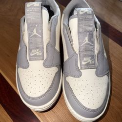 Nike Air Jordan Women's Air Jordan 1 Low Slip Atmosphere Grey AV3918-005
