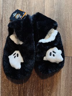 NEW Hyde and Eek Slipper Socks - S/M (5/7)