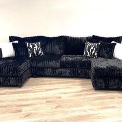 Black Large Sectional
