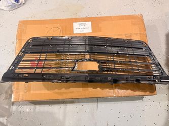 For Cadillac CTS 2014 2015-2019 Chrome Black Front Bumper Grille Plastic