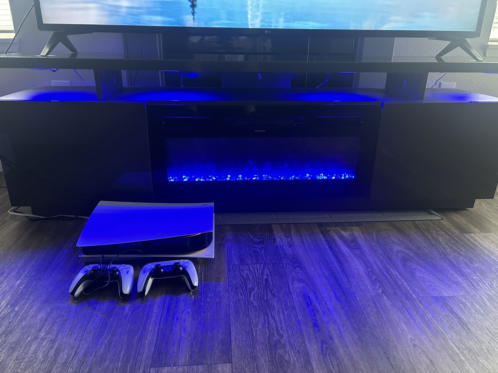 Arfaan Media Console With Electric Fireplace