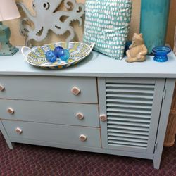 CURE TV STAND OR BUFFET AT PICKY PINCHERS 3643 5TH AVE N ST PETE OPEN TODAY NOON TO 6 PM FREE DELIVERY 