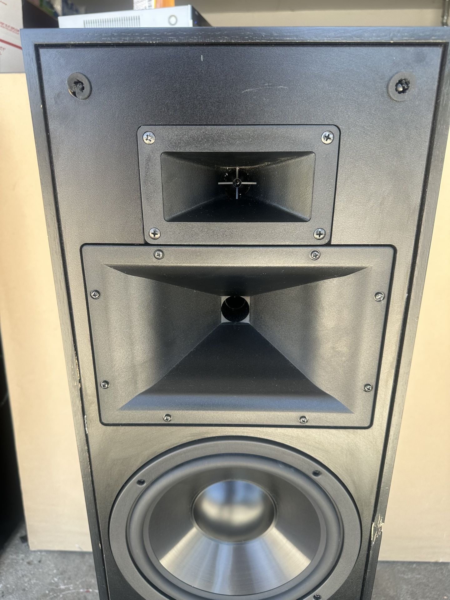 KLIPSCH KLF 20 FLOORSTANDING SPEAKER, DUAL 10” WOOFERS SINGLE)