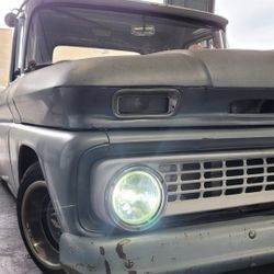 Car Led Headlights Kit Model H1 H4 H7 (9007 H13)

$29 COMPLETE KIT 
2 BULBS for:
Headlights, Low beam, High beam, DRL or Foglights
*And free license 