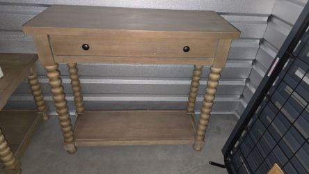 Console, Coffee Table, Big Silk Plants, Lamps And More!!!