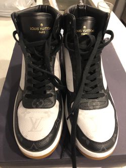 Louis Vuitton Sneaker Men for Sale in Houston, TX - OfferUp
