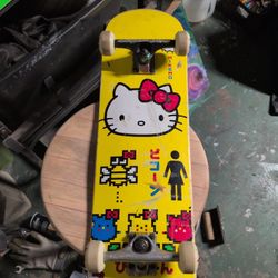 Rare Vintage Mikemo Hello Kitty Skateboard 
