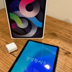 iPad Air 4th Gen 64GB - Like New w/ Original Box | 98144