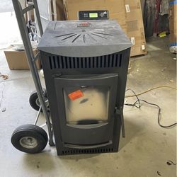 USED LIKE NEW Serenity Pellet Stove 1,500 square ft. Heating Capability Smart Controller Features